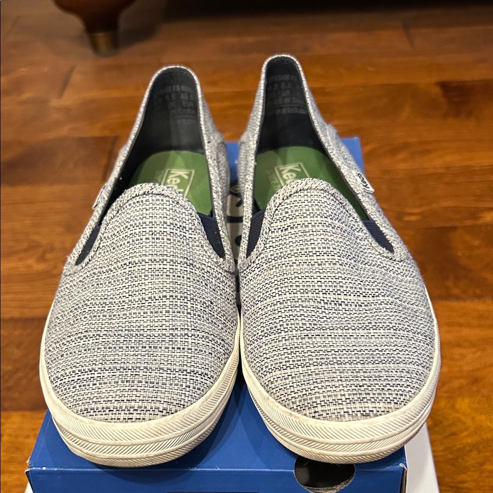 Keds Ortholite Woven Navy Sneakers, size 9